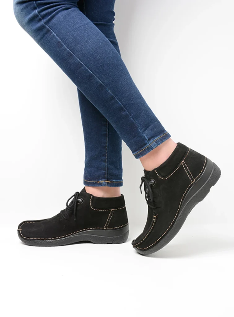 Wolky Lace up boots 06253 Seamy Moc 1100 black nubuck