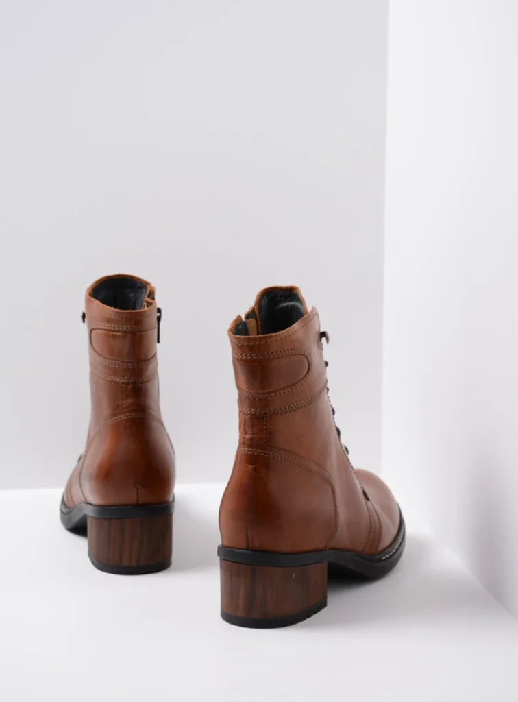 Wolky Boots 01266 Red Deer XW 30430 cognac leather