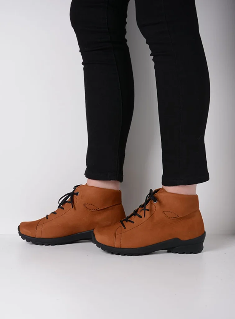 Wolky Lace up boots 01737 Teton 11430 cognac nubuck