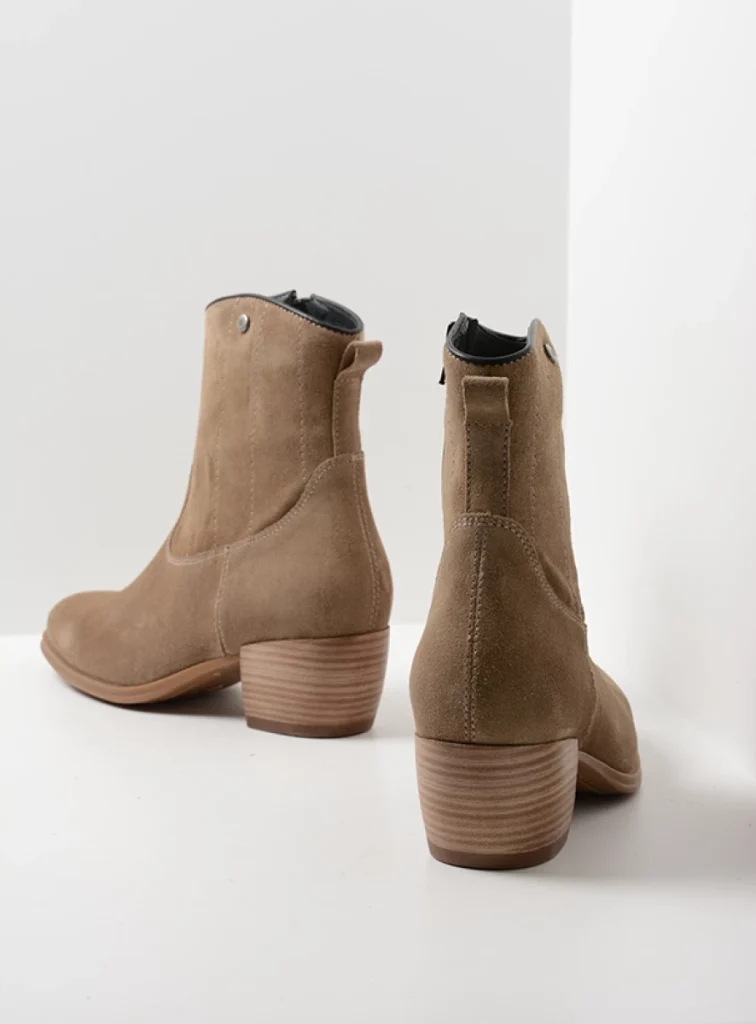 Wolky Boots 02878 Lubbock 40157 taupe summer suede