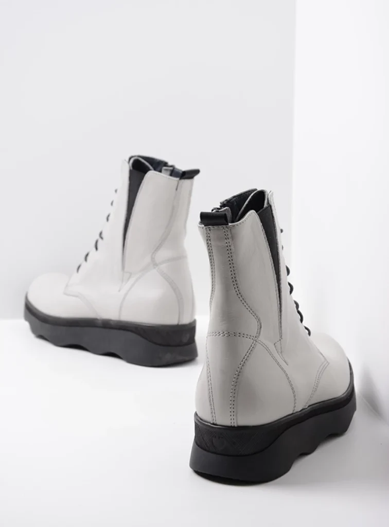 Wolky Boots 02975 Akita 30104 winter white leather