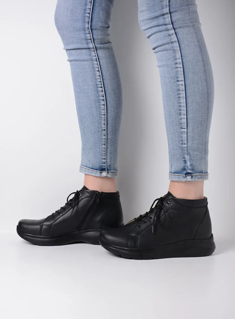 Wolky Lace up shoes 05930 Lima 20000 black leather