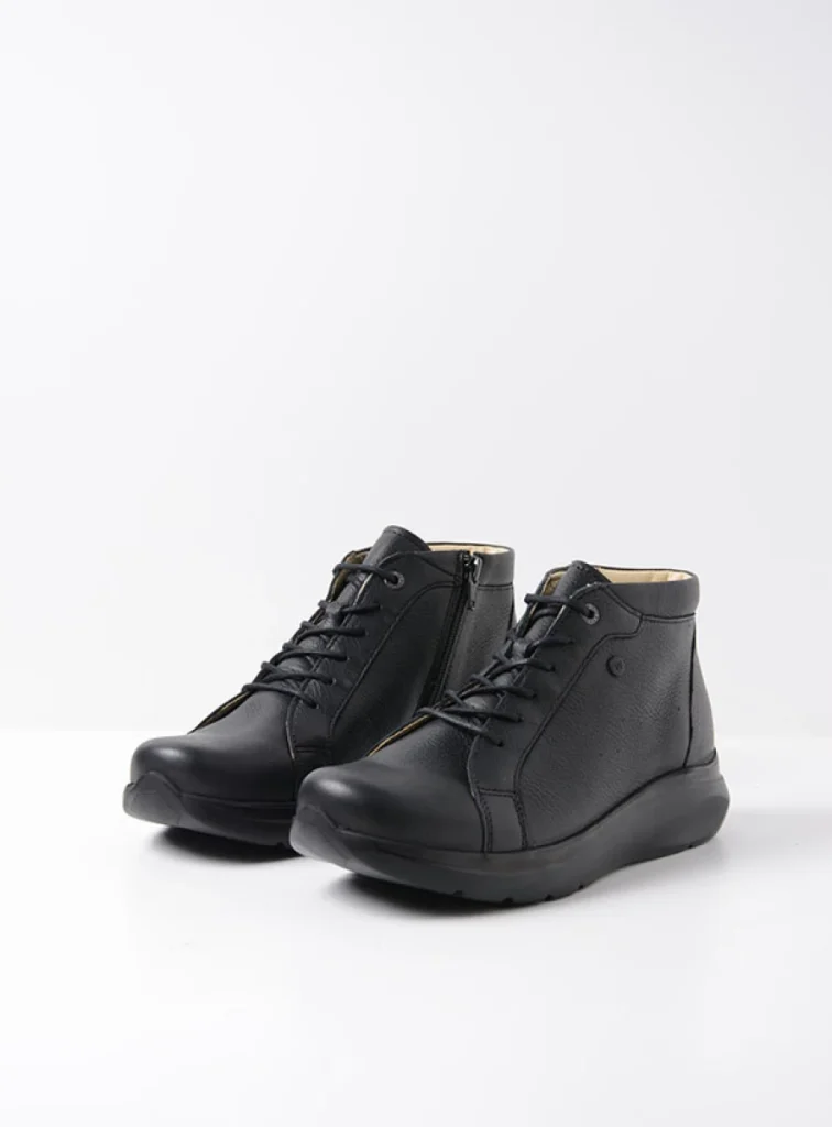 Wolky Lace up shoes 05930 Lima 20000 black leather